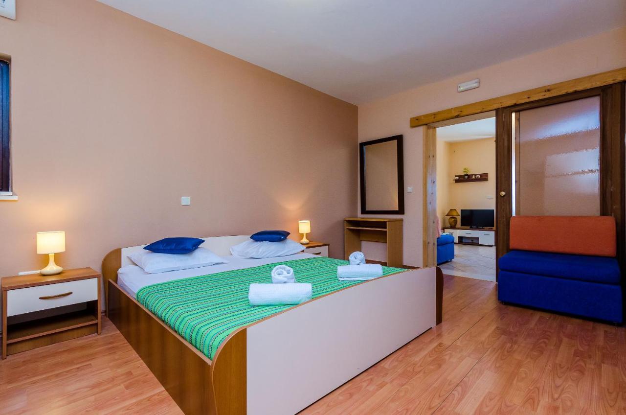 Apartments Kanjuo By The Sea Mlini Exterior foto