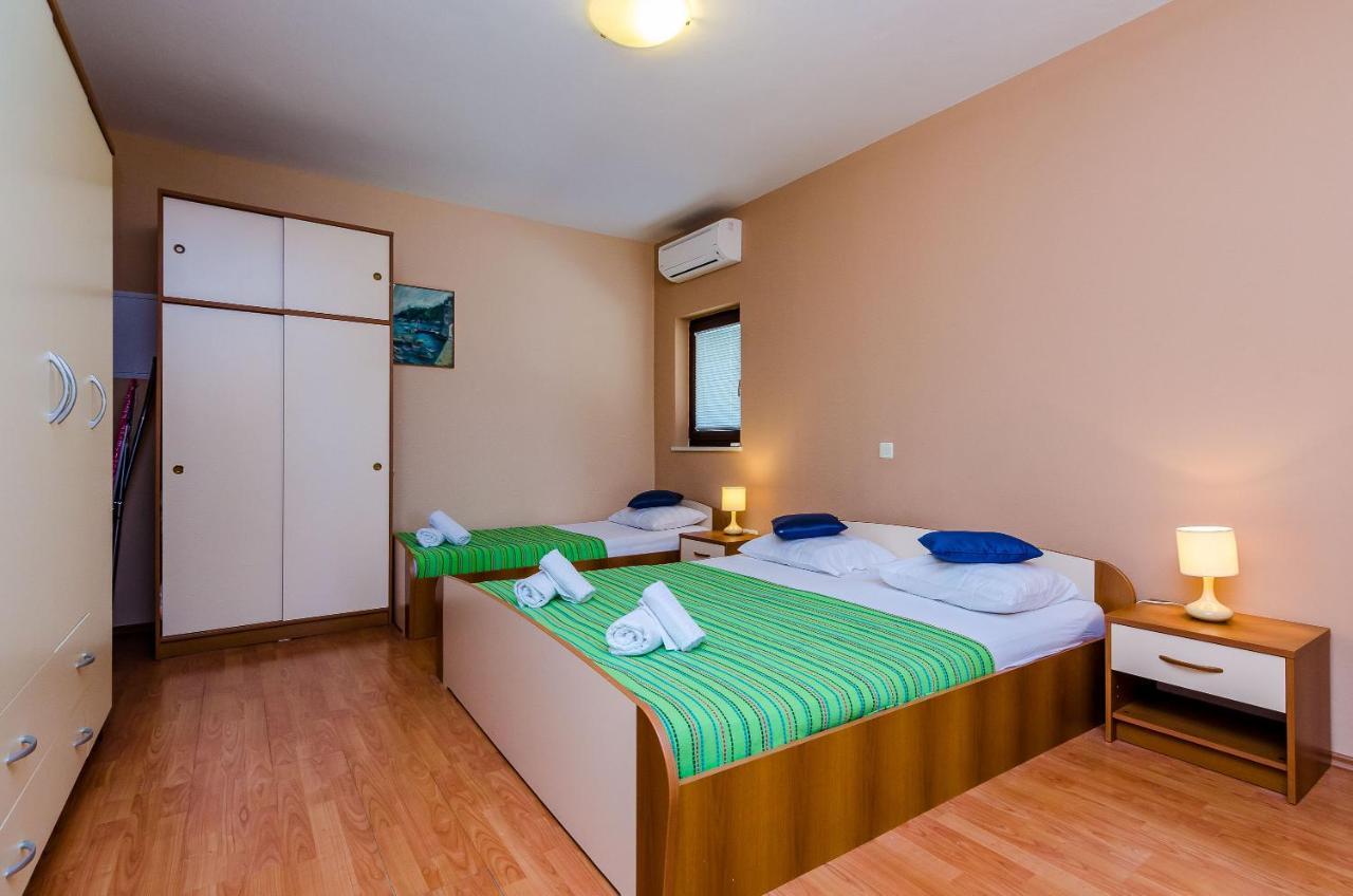 Apartments Kanjuo By The Sea Mlini Exterior foto