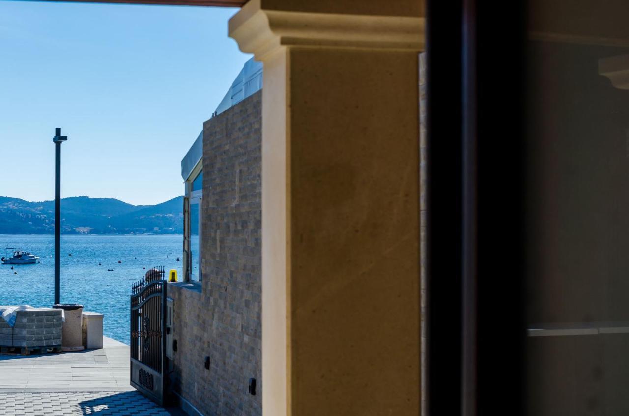 Apartments Kanjuo By The Sea Mlini Exterior foto