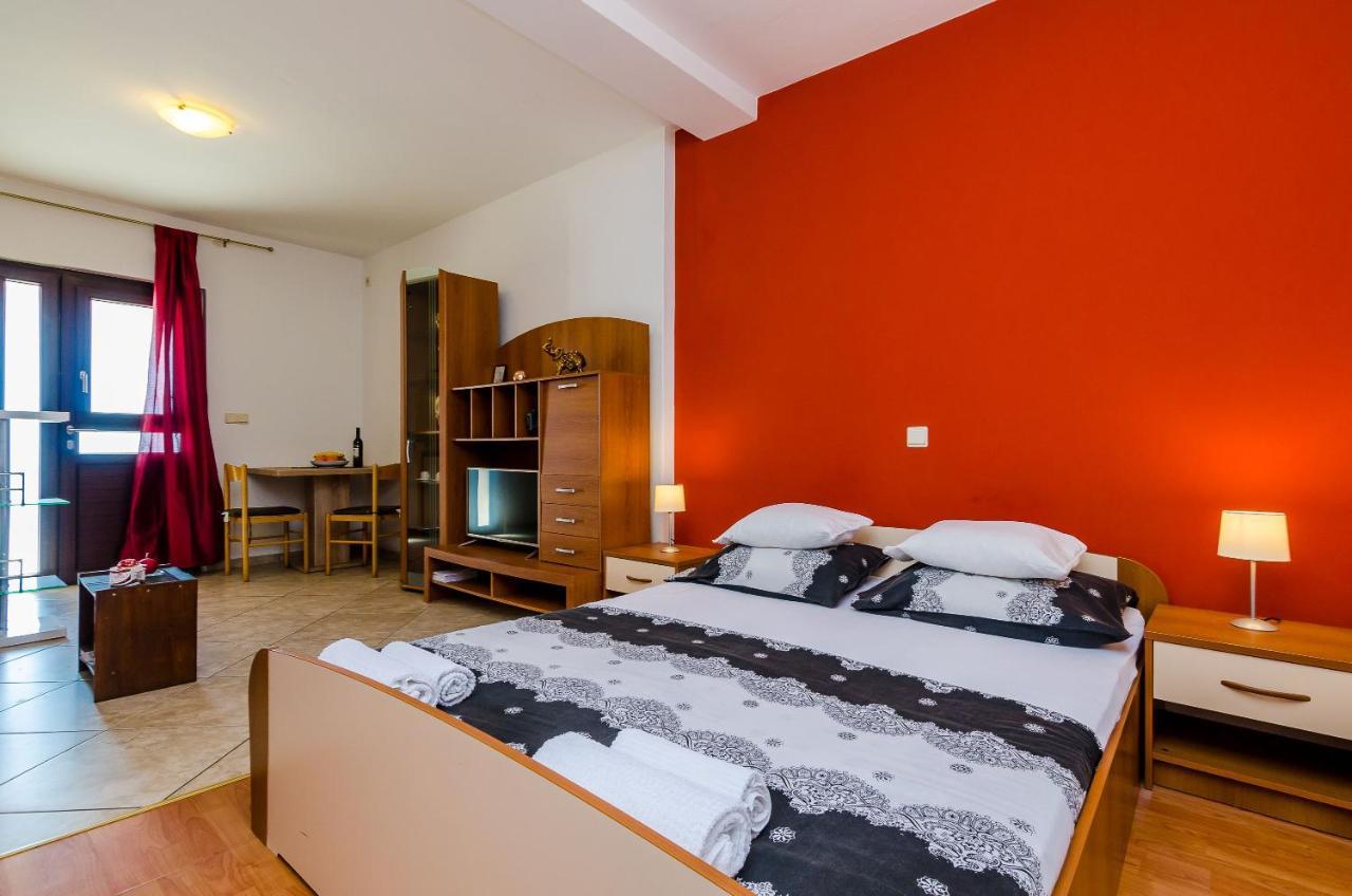 Apartments Kanjuo By The Sea Mlini Exterior foto